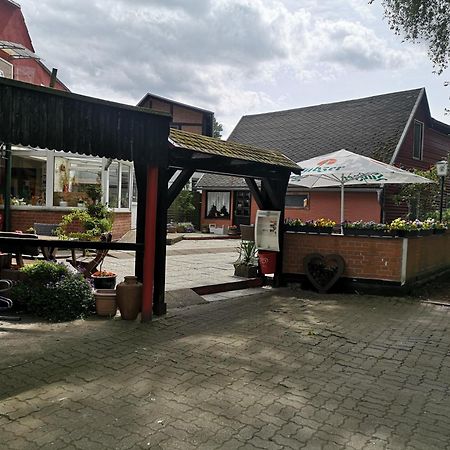 Uschi'S Gasthof Neuendorf  Exterior photo